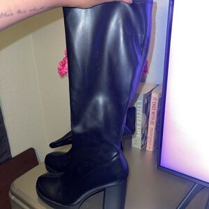 Steve Madden - black leather knee high heeled  boots